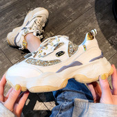 Modern női tornacipő fehér flitterekkel