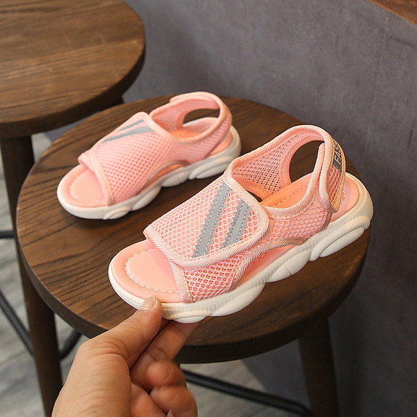 Alkalmi gyerekszandál három színben fiúknak és lányoknak