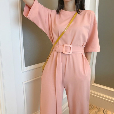 Női alkalmi kombiné rövid ujjú, övvel, rózsaszín és fehér színben