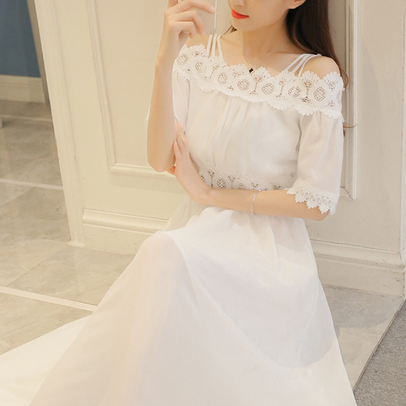 Nyári női ruha fehér és fekete színben