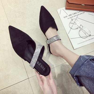 Stílusos női papucs kétféle kivitelben - hegyes modell