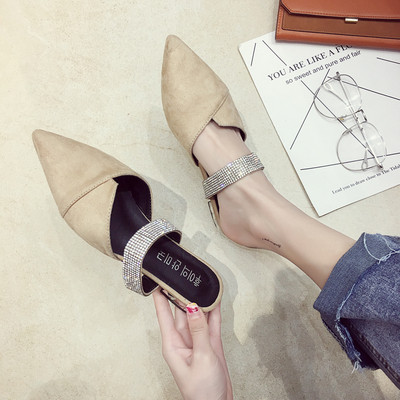 Stílusos női papucs kétféle kivitelben - hegyes modell