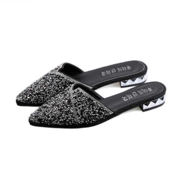 Stílusos női papucs kétféle kivitelben - hegyes modell