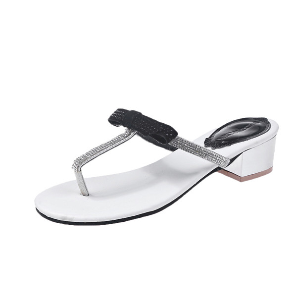 Modern női papucs három színben szalaggal és díszkövekkel