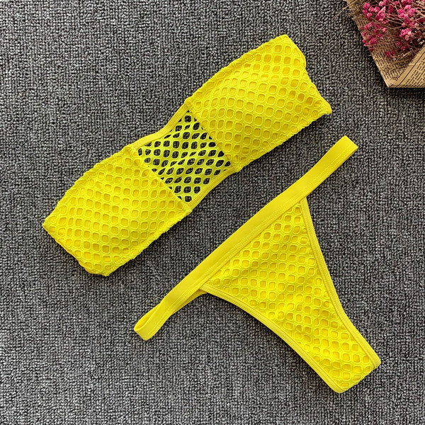 Új fürdőruha modell barna, piros és sárga színekben