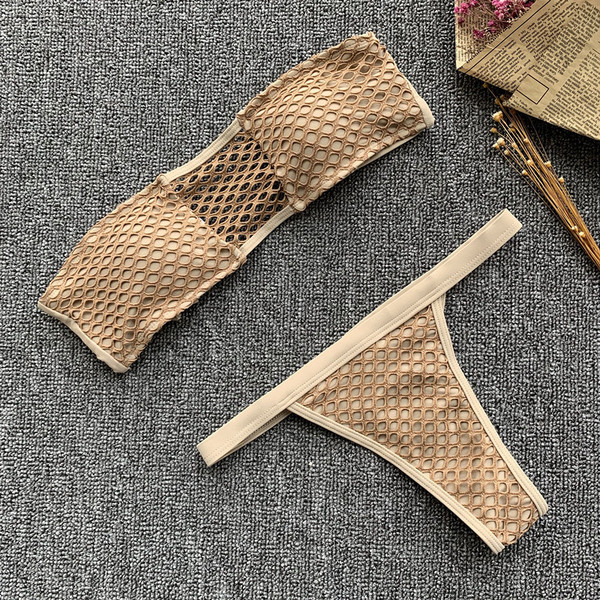 Új fürdőruha modell barna, piros és sárga színekben