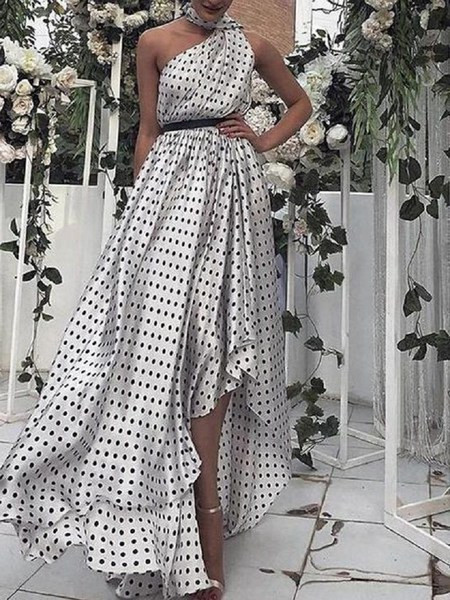 Stílusos aszimmetrikus női ruha fehér pöttyökkel