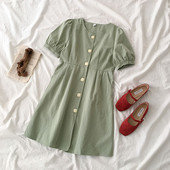 Női alkalmi ruha gombokkal