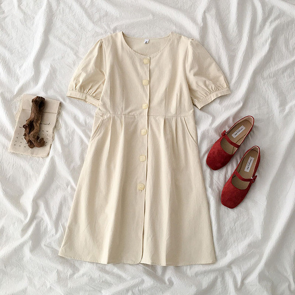 Női alkalmi ruha gombokkal