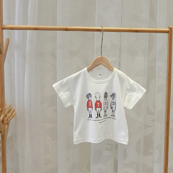 Napi gyermekkészlet fiúknak való alkalmazással