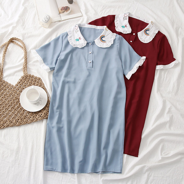 Alkalmi női ruha gombokkal, négy színben