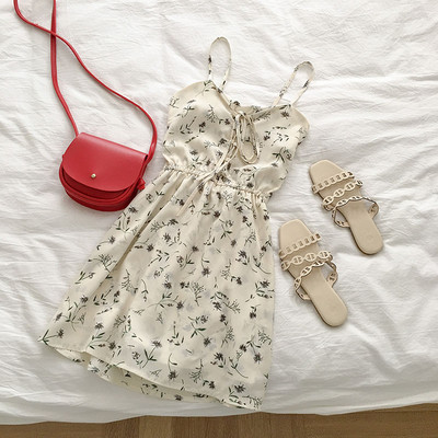 Καθημερινό φόρεμα με ιμάντες και floral print