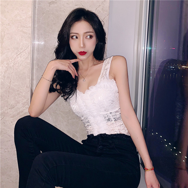 Női felső csipkepánttal és cipzárral