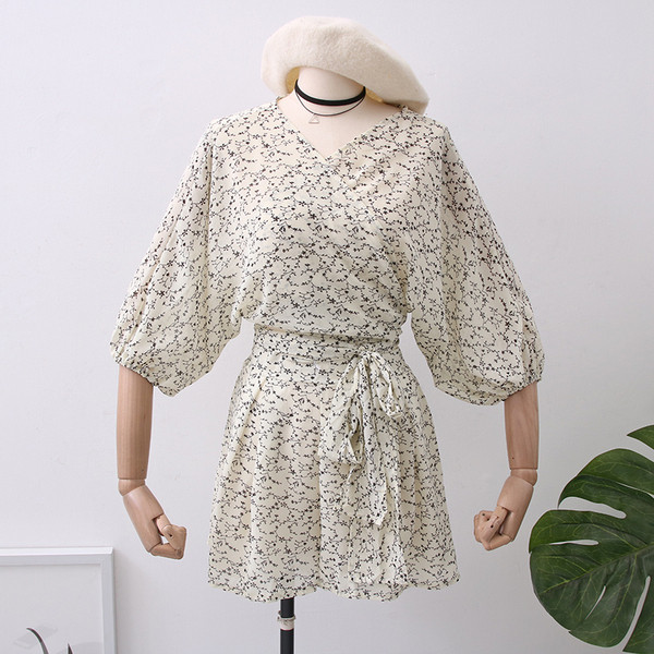 Modern női nadrág és blúz szett több színben