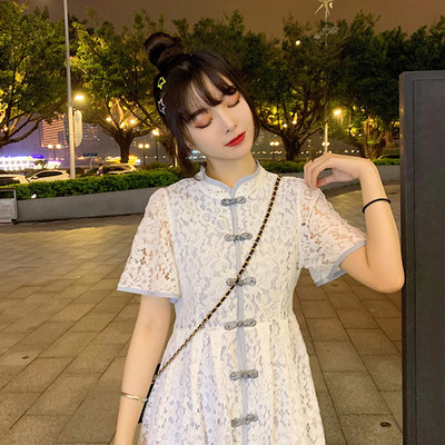 Modern női ruha rövid ujjal