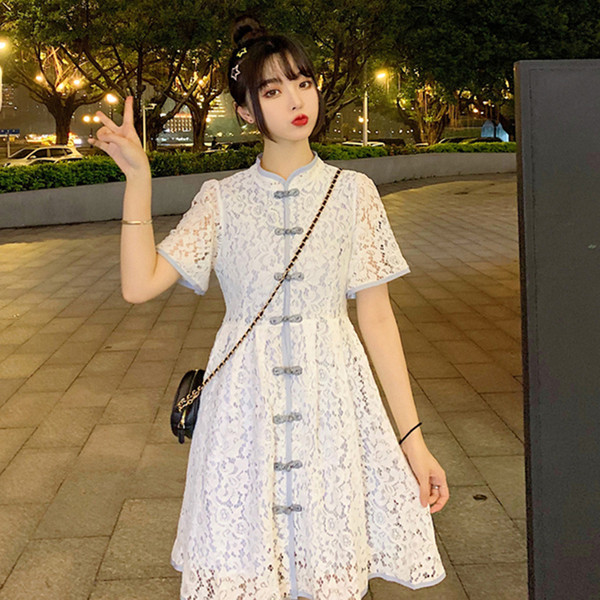 Modern női ruha rövid ujjal