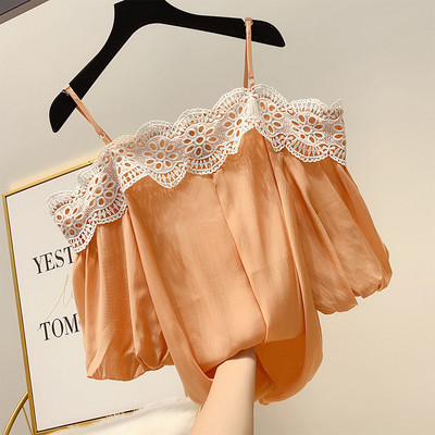 Stílusos női blúz csipkével több színben