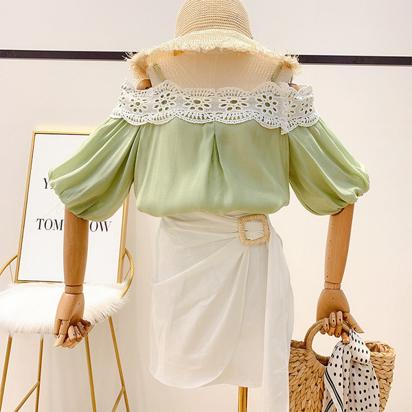 Stílusos női blúz csipkével több színben