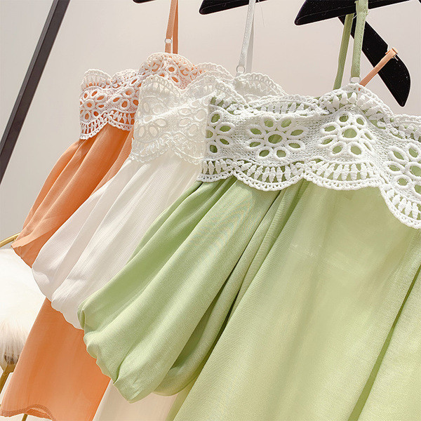 Stílusos női blúz csipkével több színben