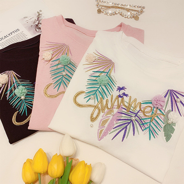 Új modell női póló három színben hímzéssel