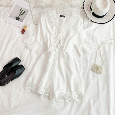 Salopeta de dama cu maneci lotus si element din dantela