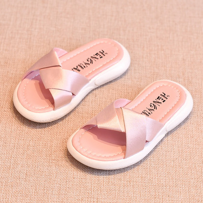 Modern gyerekpapucs lányoknak négy színben