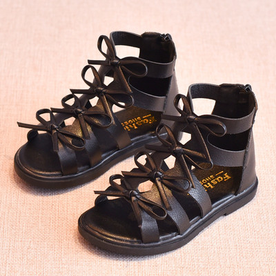 Öko bőrből készült gyerekszandál fehér és fekete színben - lányoknak