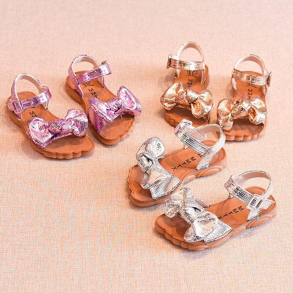 Gyermek modern szandál lányoknak - három színben