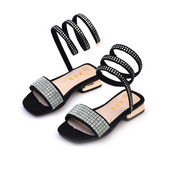 Aktuális gyerekszandál három színben kövekkel