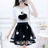 Modern női szett kétrészes szoknya + 3D elemes póló két színben