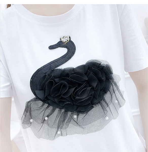 Modern női szett kétrészes szoknya + 3D elemes póló két színben