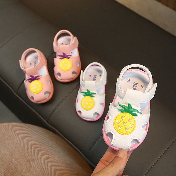 Sandale pentru copii alb și roz - pentru fete