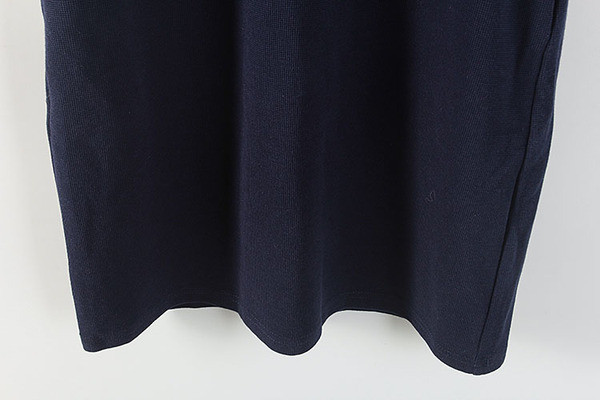 Alkalmi női ruha rövid ujjú kék rátéttel