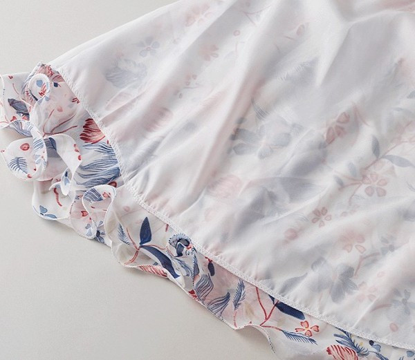 Női alkalmi ruha V-nyakú és lótusz ujjú, virágmintás