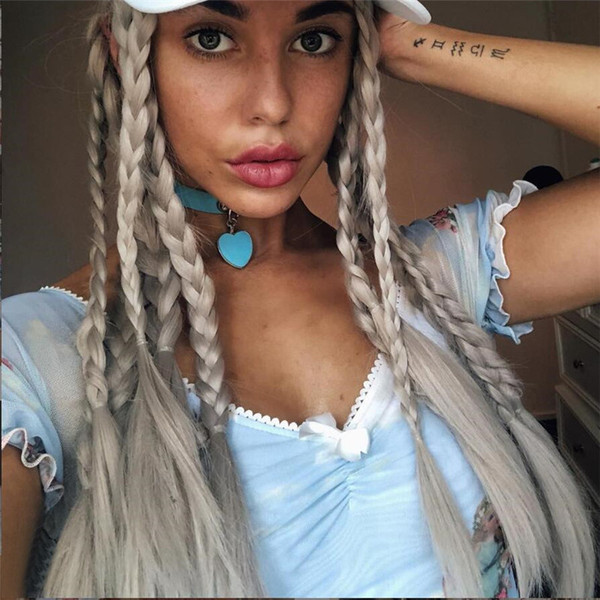 Női rövid felső, nyakkivágással, két színben