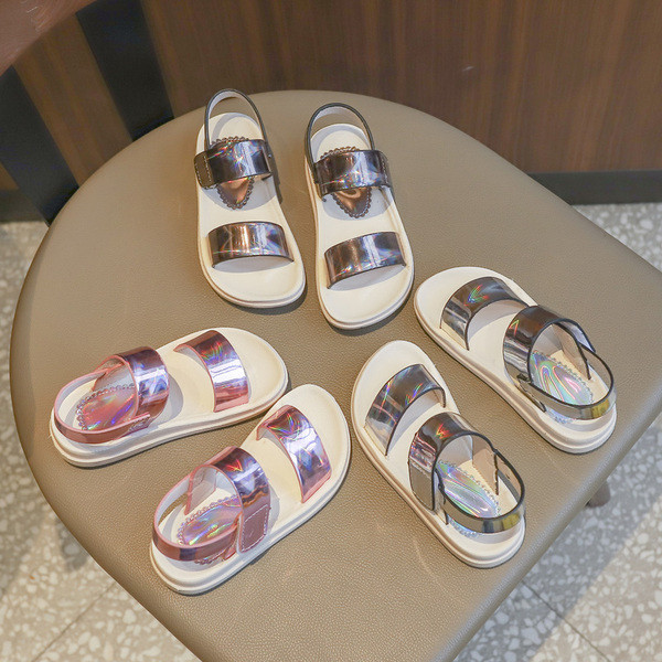 Modern gyerekszandál három színben - lányoknak