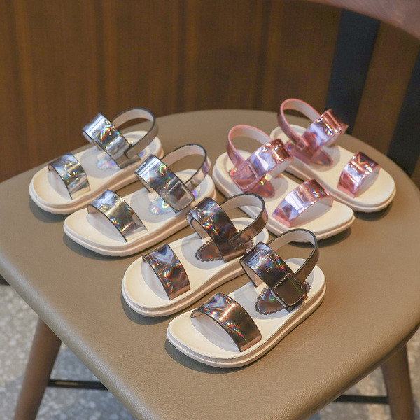 Modern gyerekszandál három színben - lányoknak