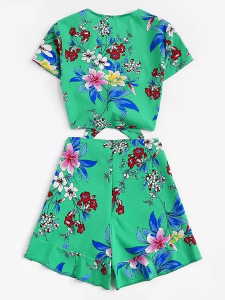 Stílusos női kétrészes szett virágmotívummal