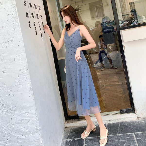 Lezser nyári ruha kék pántokkal