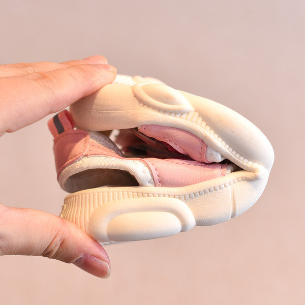 Gyermek szandál három színben - fiúknak és lányoknak