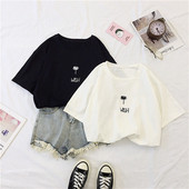 Alkalmi női póló, fehér és fekete rátéttel