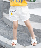 Gyermek rövidnadrág két színben hímzéssel - lányoknak