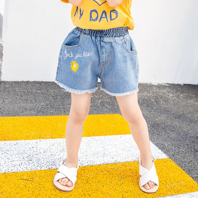 Gyermek rövidnadrág két színben hímzéssel - lányoknak