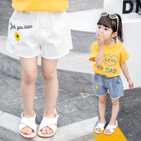 Gyermek rövidnadrág két színben hímzéssel - lányoknak