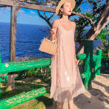 Μοντέρνο γυναικείο  φόρεμα με πούλιες σε ροζ χρώμα