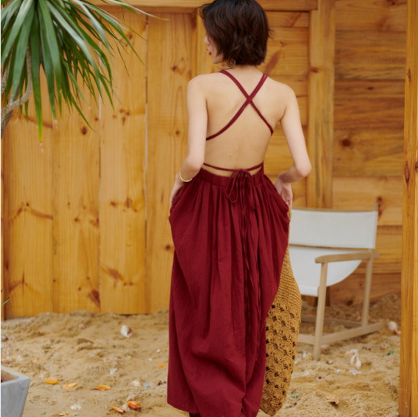 Rochie de plajă cu bretele și spate gol în visiniu și albastru