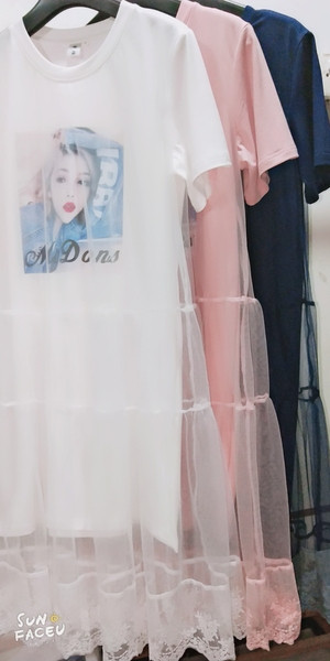 Alkalmi női ruha rátéttel és tüllel, három színben