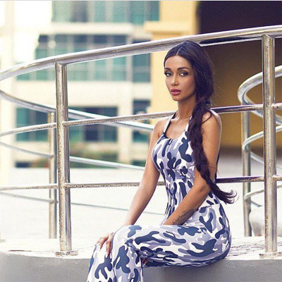 Дамски спортен гащеризон с камуфлажен десен 