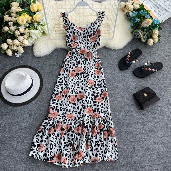 Лятна дамска рокля дълъг модел с флорален десен в няколко цвята 