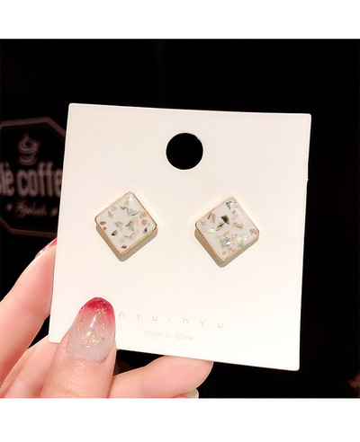 Cercei eleganti de dama in alb si negru